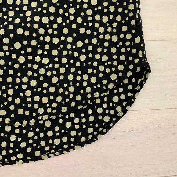 Black Polka dot blouse with sleeves size small - Picture 4 of 4